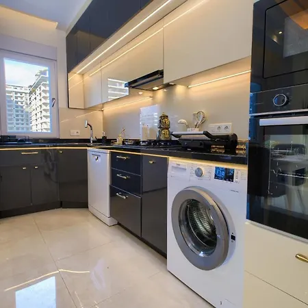 Yekta Kingdom By Newinn Apartment *